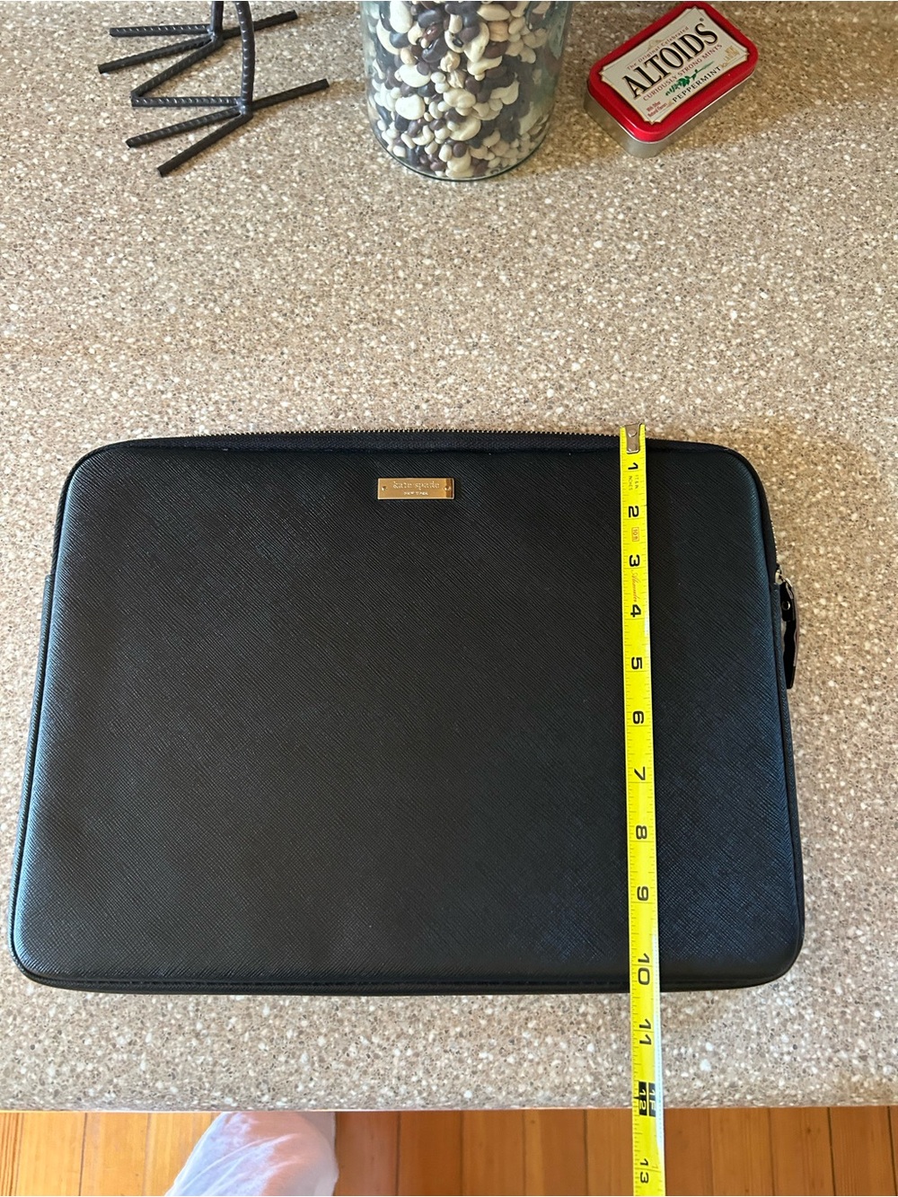 Kate Spade Black Leather Padded Laptop Case - Picture 4 of 7